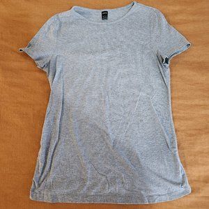 SHEIN Maternity T-Shirt - Size 6 / Medium
